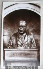 Памятник Фредерик Уильям Сандерсон - учитель ПК Англия Ретро