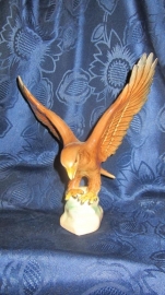 Фарфоровая статуэтка Орел