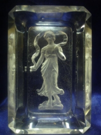 старинная пепельница.стекло,горельеф,1912г,Россия