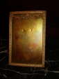 Старинная настольная рамка для фото ГИРЛЯНДА, в стиле АМПИР, золоченая бронза, 19в. высота-18см - вид 3
