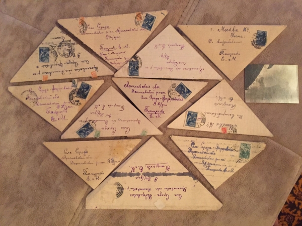 Треугольники военного времени, проверено цензурой 11 конвертов, есть с марками