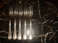 Старинные ВИЛКИ в стиле АМПИР (5 штук),рельефный декор, серебрение, клеймо WELLNER,к.19в. - вид 2