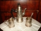 Старинный кофейный набор ДЛЯ ЗАВТРАКА: КОФЕЙНИК,СЛИВОЧНИК,САХАРНИЦА, серебрение, штихель, без клейма  - вид 1