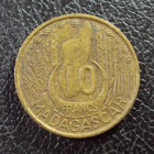 Мадагаскар 10 франков 1953 год.
