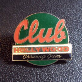Club Hollywood Chewing Gum.