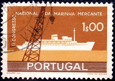 Португалия 1958 год . Crane and Passenger Ship "Santa Maria" .