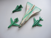 самолет 4 самолета винтажные металлические и пластиковые игрушки авиация СССР