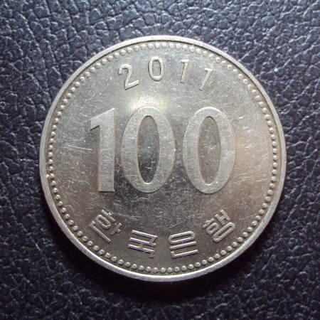 Южная Корея 100 вон 2011 год.