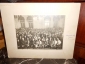 Фото.ПЕРВЫЕ ПИОНЕРЫ ЛЕНИНГРАДА в зале ДВОРЦА. Лозунг:МИР ХИЖИНАМ,ВОЙНА ДВОРЦАМ в действии 1926г - вид 1