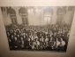 Фото.ПЕРВЫЕ ПИОНЕРЫ ЛЕНИНГРАДА в зале ДВОРЦА. Лозунг:МИР ХИЖИНАМ,ВОЙНА ДВОРЦАМ в действии 1926г - вид 2