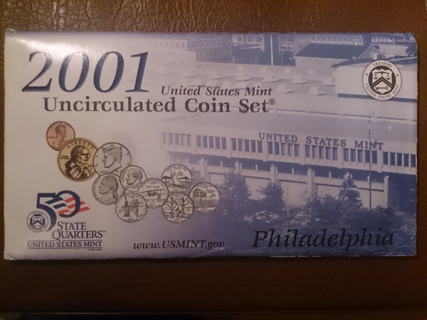 Годовой набор монет. США, 10 штук. В упаковке 2001 г. Филадельфия (с сертификатом) _229_