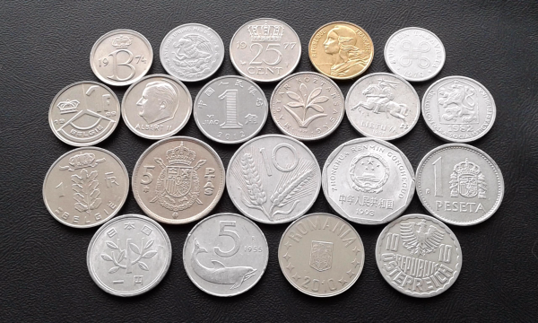 20 монет Мира - одним лотом ( № 730 )
