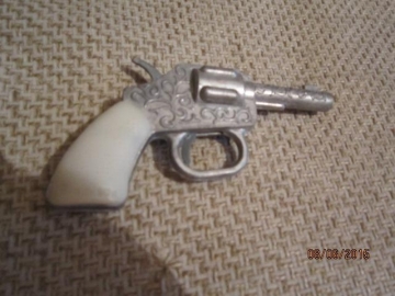 Пистолет, револьвер под пистоны СССР.