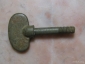 Ключ от настольных часов Начало 20 века Бронза Длина ключа 3,3 см. - вид 1