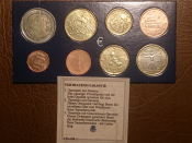 Набор монет Италии: 2,1 евро, 50,20,10,5,2,1 евроцент (8 шт.) Сертификат 2002, _233_