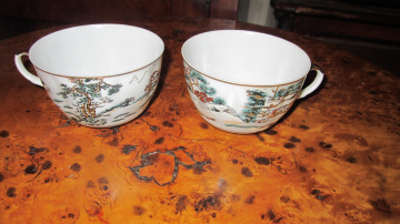 пара чайных чашек , шинуазри , роспись , фарфор . 90-х годов