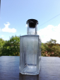 Старое стекло Кёнигсберга Бутылка с пробкой и надписью "DREI LILIEN PARFUMERIE DANZIG" - вид 1
