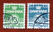 Дания 1950, 1974 Волны Числа Sc#318, 493 Used