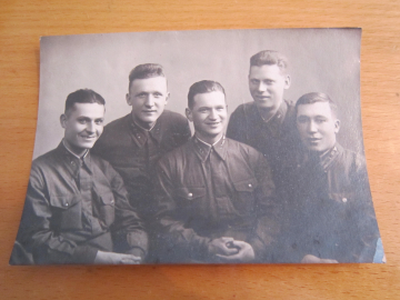 Старое фото пять красноармейцев