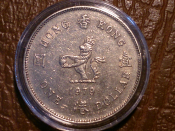 Гонконг, 1 доллар 1979 год, состояние XF , KM# 43;  в капсуле