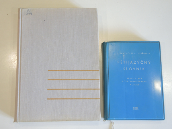 2 книги химический и технический словарь на 4 и 5 языках химия наука промышленность 1950-60-ые г.г.