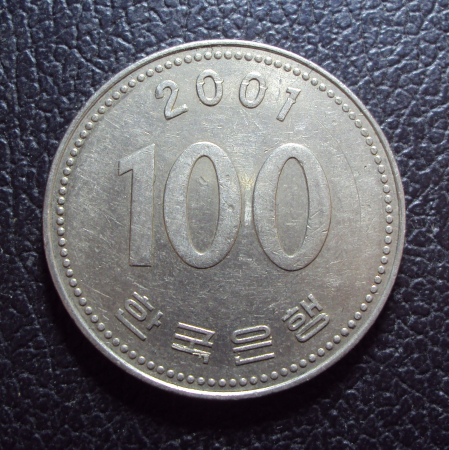 Южная Корея 100 вон 2001 год.