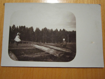 Открытое письмо.Почтовая карточка."Дети на доске-качели",до 1917 г.,фото одной семьи №39.