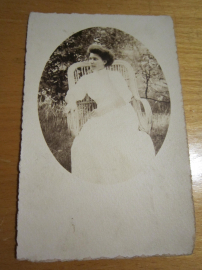 Открытое письмо.Почтовая карточка." Дама в белом платье в шезлонге",до 1917 г.,фото одной семьи №30.  