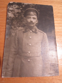 Старинное фото"рядового в шинели армии Российской Империи" до 1917 г.