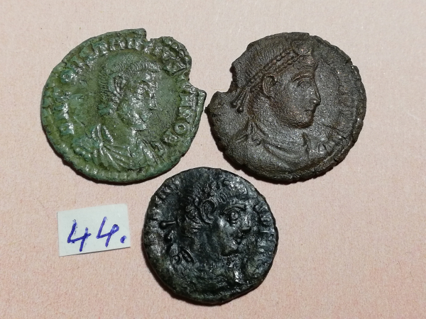 №44 Монеты Рим 4 век н.э. АЕ-Follis Оригинал Лот 3 монеты