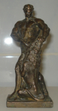 Статуэтка Самсон разрывающий пасть льва. СССР - 2 - вид 1