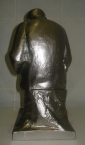 Кабинетная скульптура "Ленин за работой, сидящий на пне" - вид 2