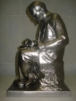Кабинетная скульптура "Ленин за работой, сидящий на пне" - вид 3