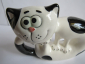 Кот Гуляет сам по себе белый с черным ,авторская керамика,Вербилки - вид 3