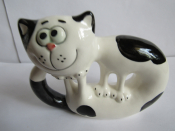 Кот Гуляет сам по себе белый с черным ,авторская керамика,Вербилки