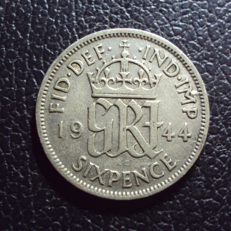 Великобритания 6 пенсов 1944 год.