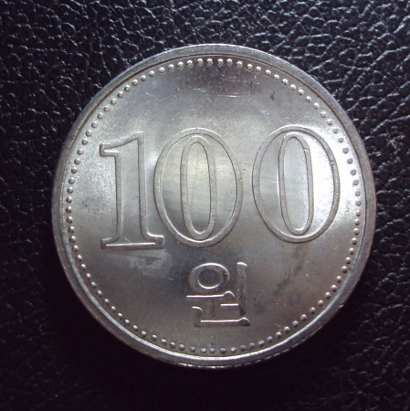 Северная Корея 100 вон 2005 год.