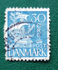 Дания 1934 Каравелла (Два столбца квадратов) Sc#236 Used