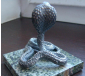 статуэтка кобры с "бриллиантом" в пасти , подставка - вид 3