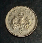5 пенсов (pence) 1998 года Великобритания  КМ# 988 - вид 1