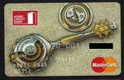 Пластиковая банковская карта MasterCard ХоумКредит Ключ замок неименная 2014 г.