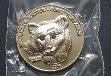 Монета 500 тугриков 2006 бурый медведь