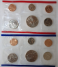 США, Годовой набор 1997 год, монет 12 шт.,в конверте, Дворы: D- Денвер, Р- Филадельфия, СЕРТИФИКАТ - вид 2