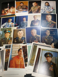 Летчики-космонавты СССР набор 50 шт 15х21 см ПЛАКАТ 1982