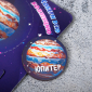 Значок деревянный "Космос" Юпитер, цветной. Новый. - вид 2